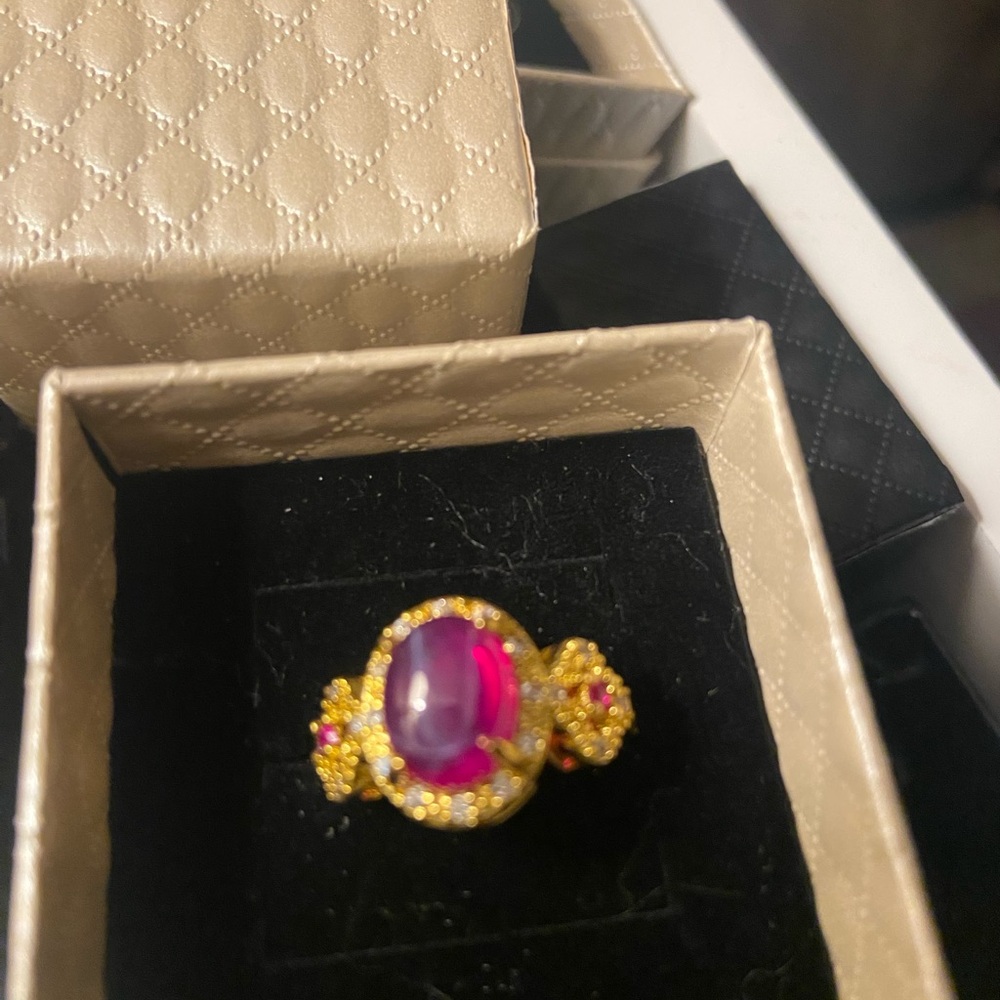 Elegant Gold and Pink Gemstone Ring